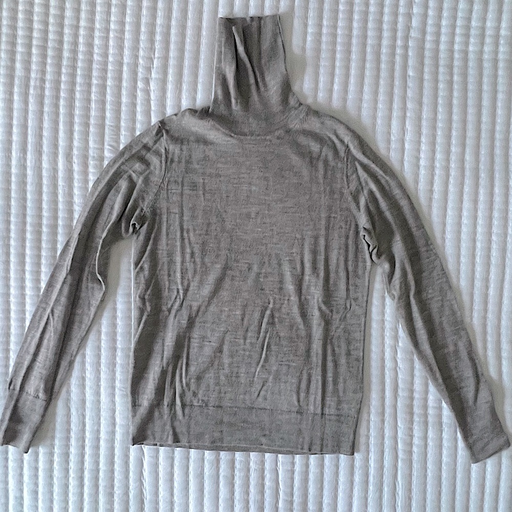 Uniqlo Grey Merino Wool Turtleneck XS
